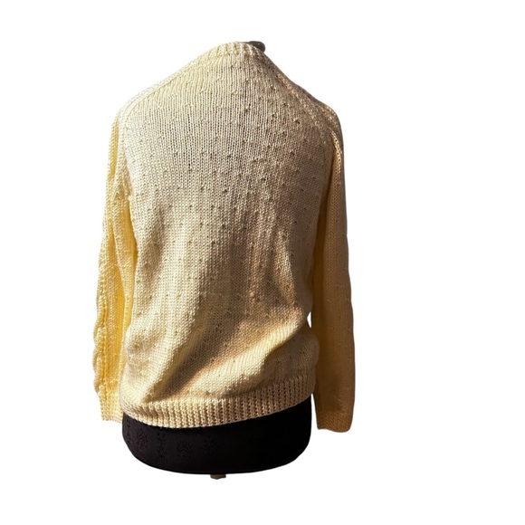 Hand Knit Cream Cable Cardigan Made By Grandma Size Medium Soft Fisherman’s Knit - Picture 2 of 7
